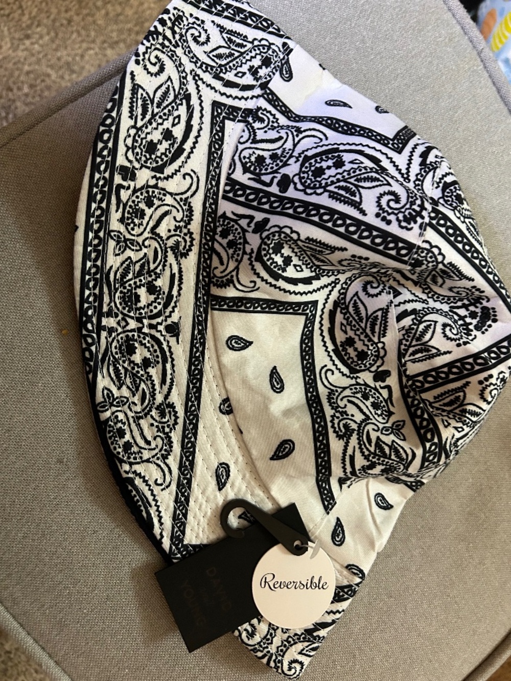 David & Young reversible bucket hat - Picture 2 of 7